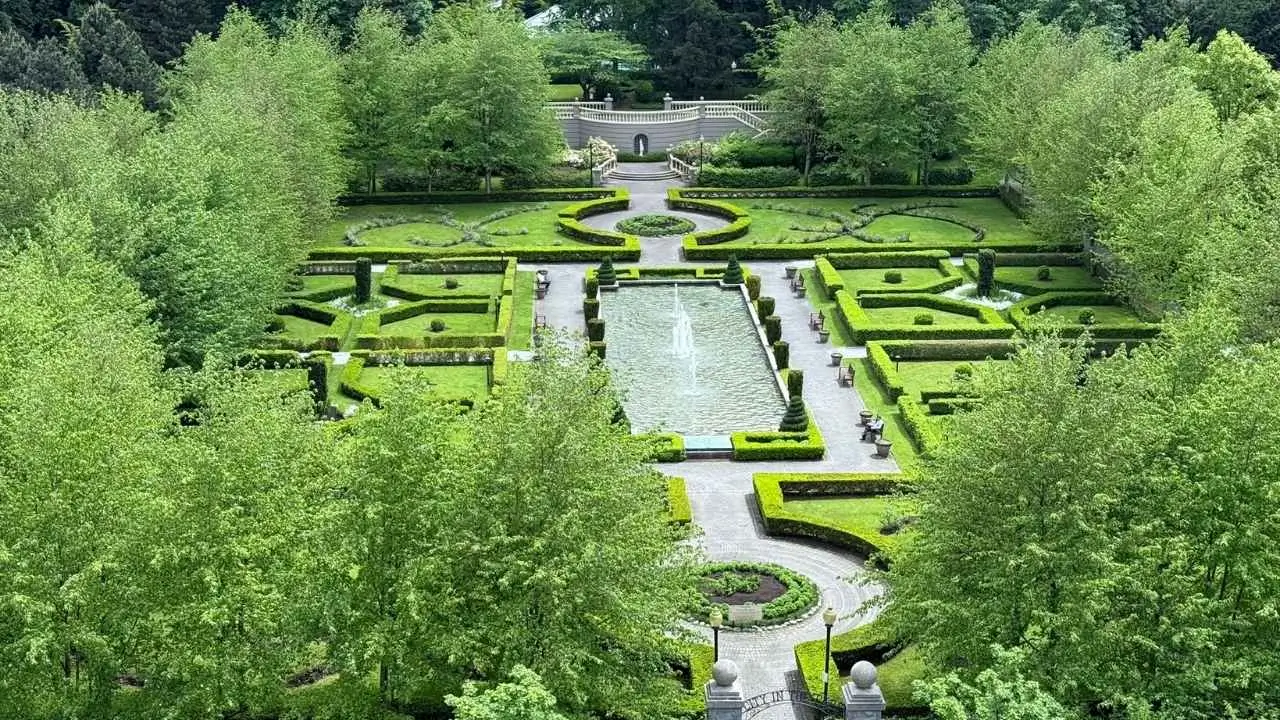 Strata Landscaping Service